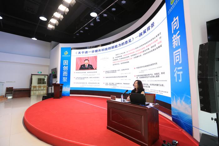 3e6efcbda7942cf5f2c0d56625b2dd8